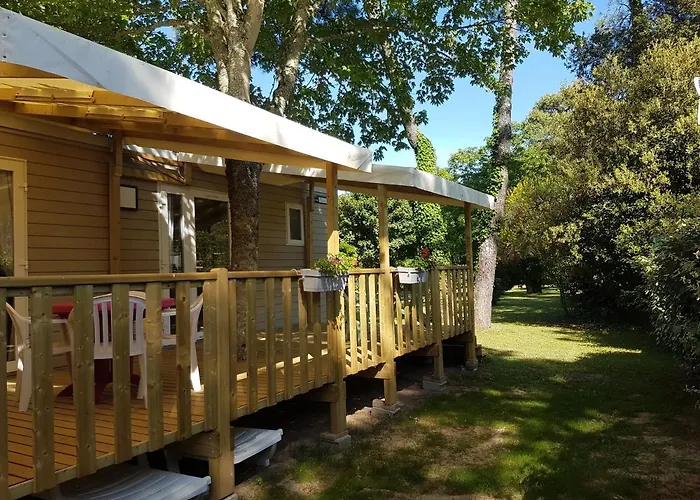 Camping Le Puits de l'Auture